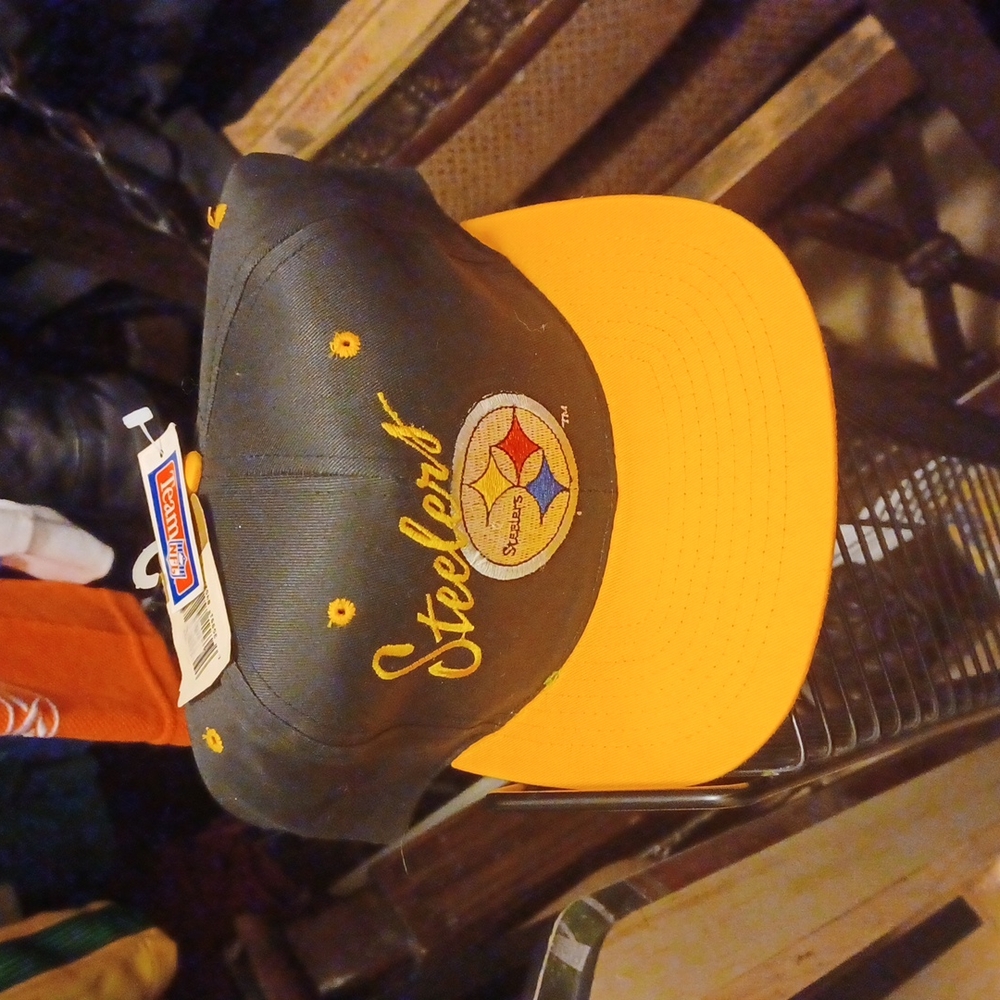 Pittsburgh steelers collectors item snap back